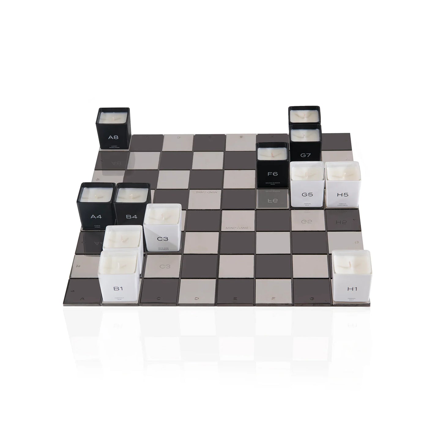 LIMITED EDITION LUXURY CANDLE SET AND CHESSBOARD Extrait de Parfum